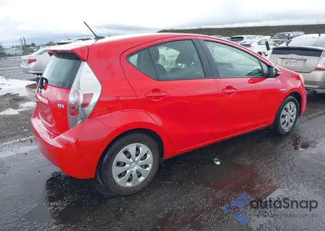 2013 Toyota Prius C Three из США, поврежденный, VIN JTDKDTB38D1045127